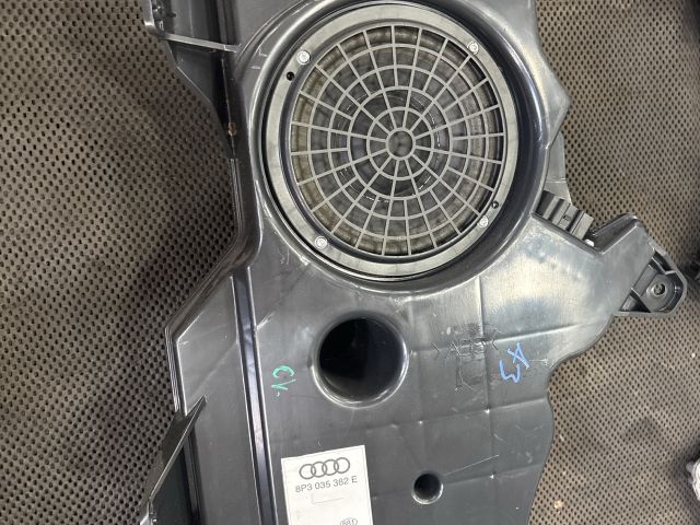 bontott AUDI A3 Mélynyomó Hangszóró
