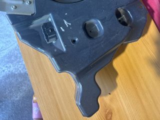 bontott AUDI A3 Mélynyomó Hangszóró