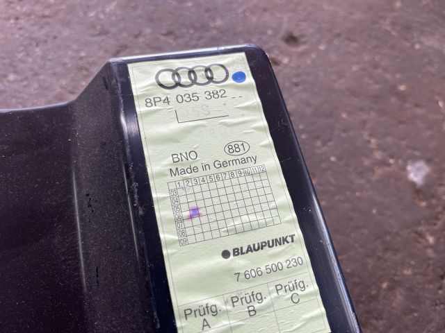 bontott AUDI A3 Mélynyomó Hangszóró