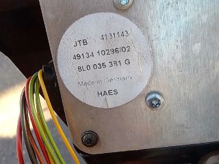 bontott AUDI A3 Mélynyomó Hangszóró