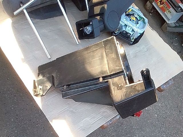 bontott AUDI A3 Mélynyomó Hangszóró