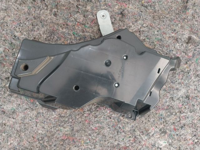 bontott AUDI A3 Mélynyomó Hangszóró