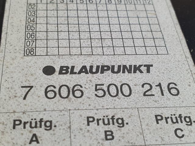 bontott AUDI A3 Mélynyomó Hangszóró