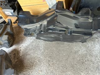 bontott AUDI A3 Mélynyomó Hangszóró