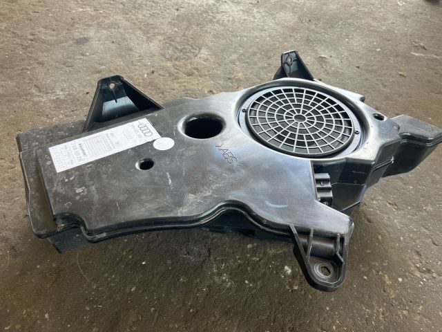 bontott AUDI A3 Mélynyomó Hangszóró