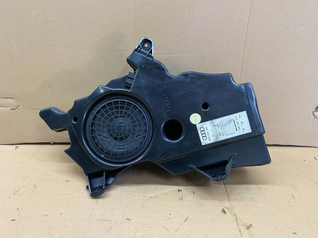 bontott AUDI A3 Mélynyomó Hangszóró