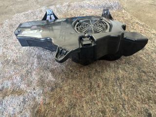 bontott AUDI A3 Mélynyomó Hangszóró