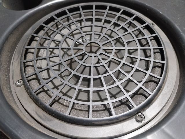 bontott AUDI A3 Mélynyomó Hangszóró