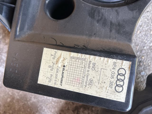 bontott AUDI A3 Mélynyomó Hangszóró