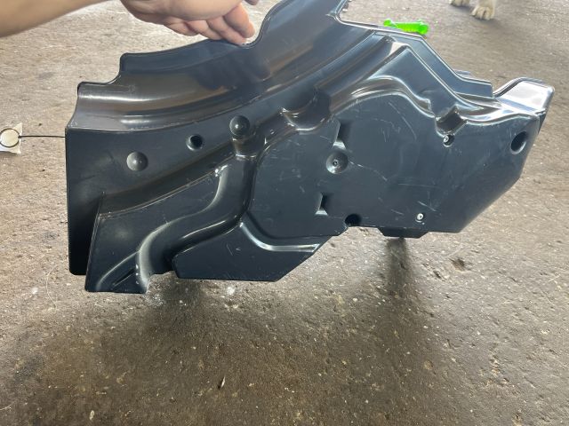 bontott AUDI A3 Mélynyomó Hangszóró