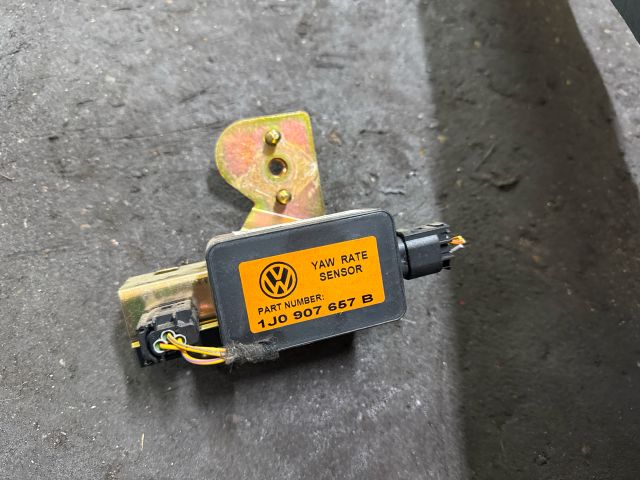 bontott AUDI A3 Menetstabilizátor