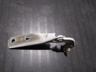 bontott AUDI A3 Motorháztető Bal Zsanér