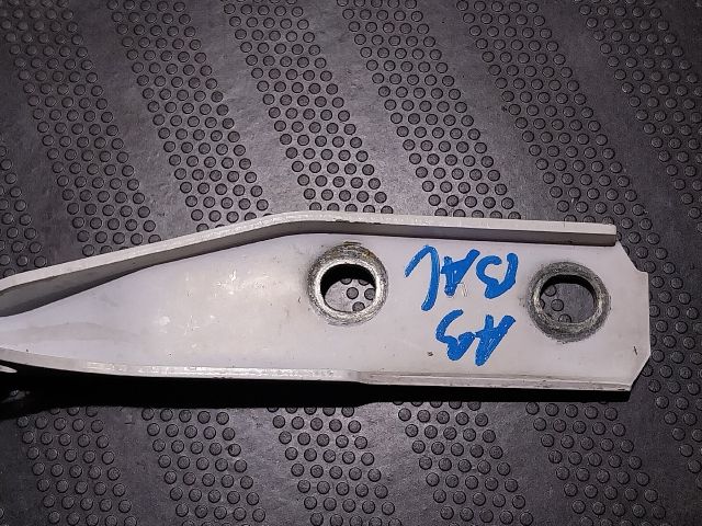 bontott AUDI A3 Motorháztető Bal Zsanér