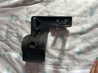 bontott AUDI A3 Motorháztető Biztonsági Kampó