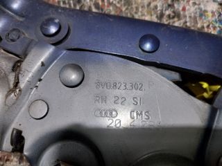 bontott AUDI A3 Motorháztető Jobb Zsanér