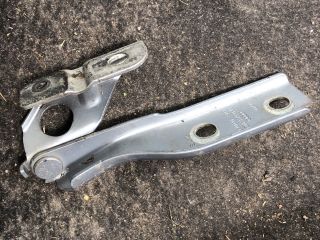 bontott AUDI A3 Motorháztető Jobb Zsanér