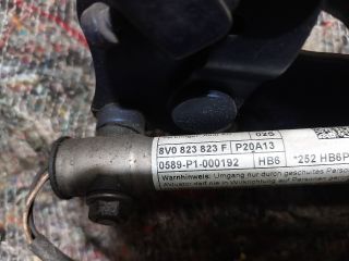 bontott AUDI A3 Motorháztető Jobb Zsanér