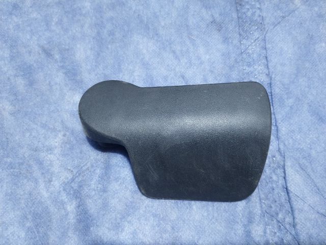 bontott AUDI A3 Motorháztető Nyitó Kar / Gomb