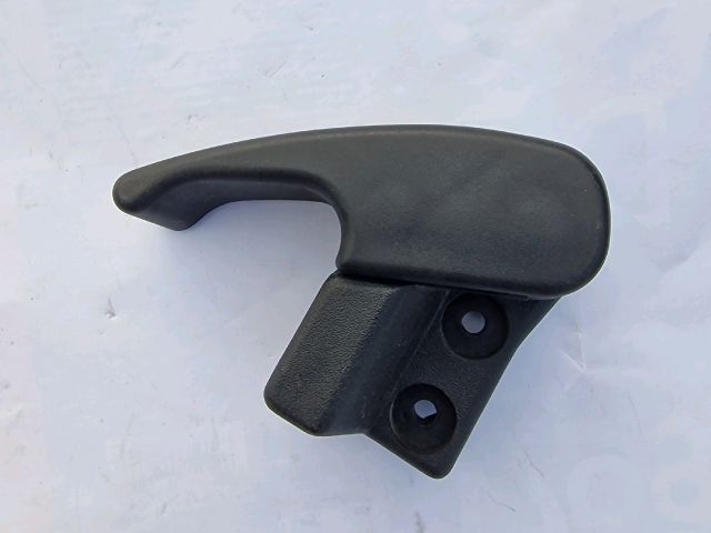 bontott AUDI A3 Motorháztető Nyitó Kar / Gomb