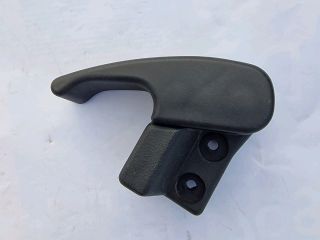 bontott AUDI A3 Motorháztető Nyitó Kar / Gomb