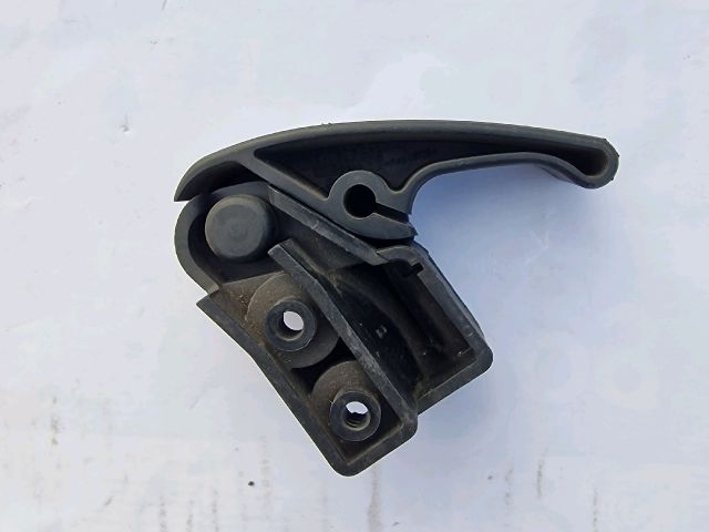 bontott AUDI A3 Motorháztető Nyitó Kar / Gomb