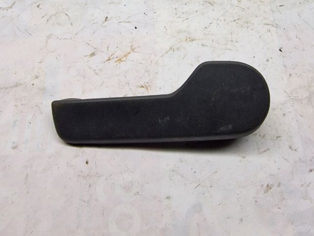 bontott AUDI A3 Motorháztető Nyitó Kar / Gomb