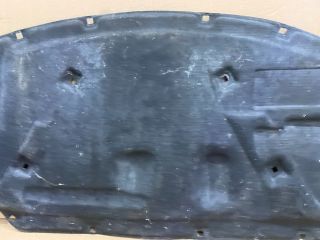 bontott AUDI A3 Motorháztető Szigetelés