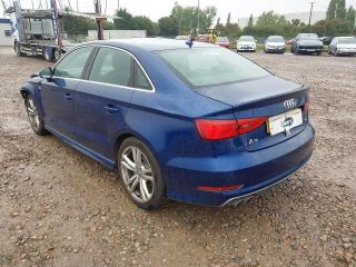 bontott AUDI A3 Motorháztető Szigetelés