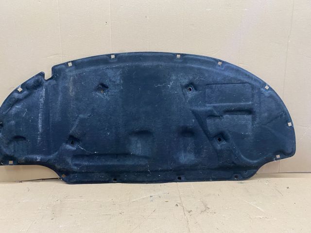 bontott AUDI A3 Motorháztető Szigetelés