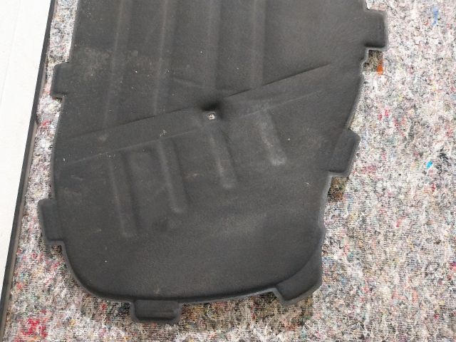 bontott AUDI A3 Motorháztető Szigetelés