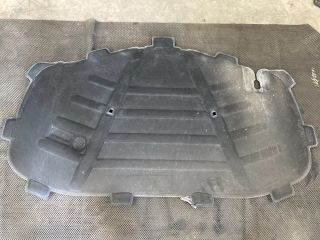 bontott AUDI A3 Motorháztető Szigetelés