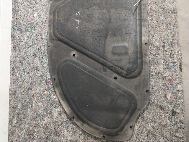 bontott AUDI A3 Motorháztető Szigetelés