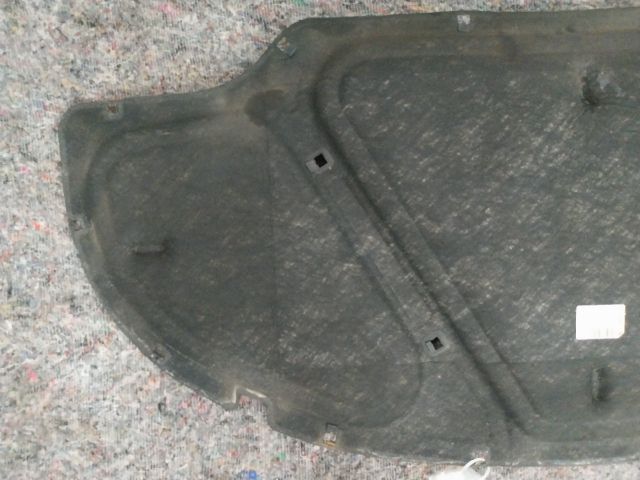 bontott AUDI A3 Motorháztető Szigetelés