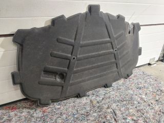 bontott AUDI A3 Motorháztető Szigetelés