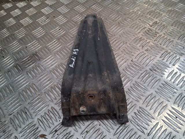 bontott AUDI A3 Motorháztető Zár Tartó Konzol