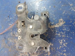 bontott AUDI A3 Motorháztető Zárszerkezet