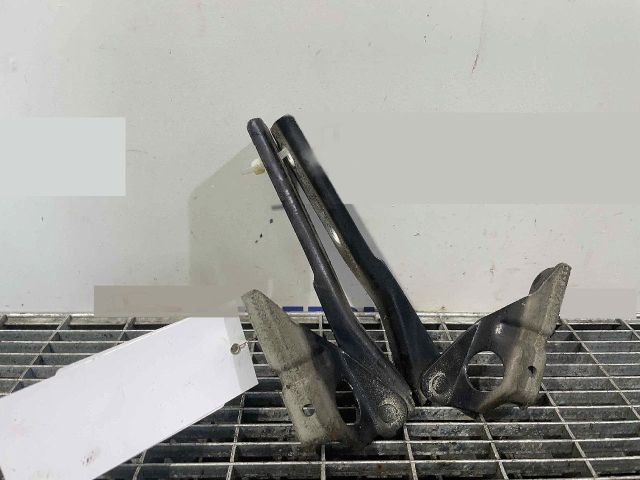 bontott AUDI A3 Motorháztető Zsanér Pár