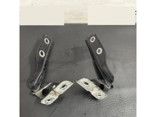 bontott AUDI A3 Motorháztető Zsanér Pár