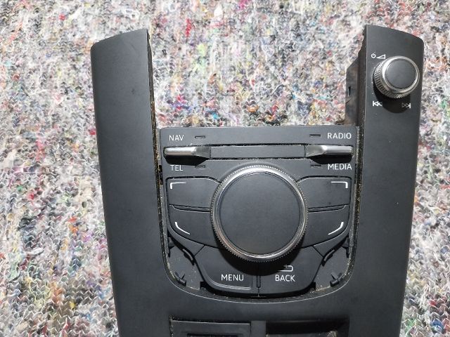 bontott AUDI A3 Multimédia Vezérlő