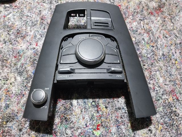 bontott AUDI A3 Multimédia Vezérlő