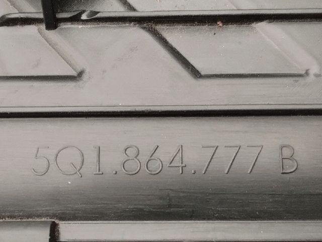 bontott AUDI A3 Műszerfal alatti Műanyag Elem