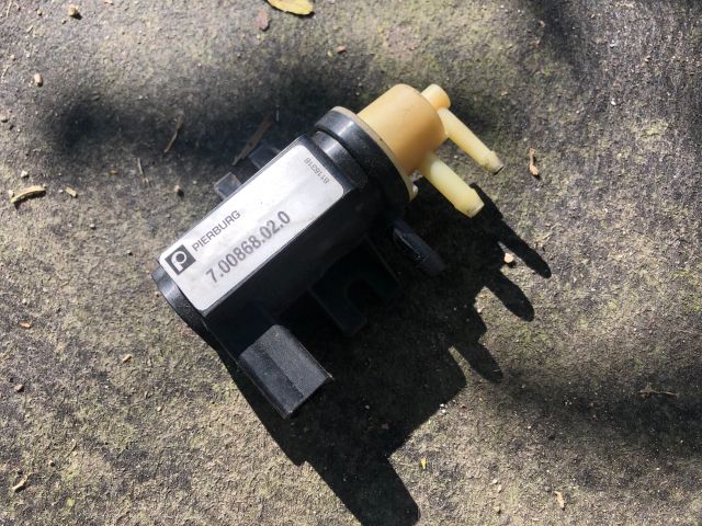 bontott AUDI A3 Nyomástartó Szelep