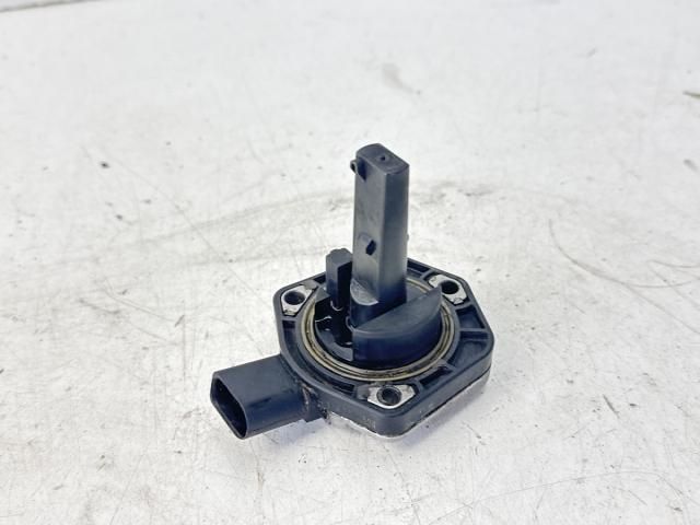 bontott AUDI A3 Olajszint Jeladó