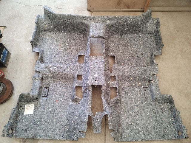 bontott AUDI A3 Padlószőnyeg Alatti Szigetelés