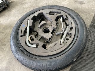 bontott AUDI A3 Pótkerék Szerszámtartó