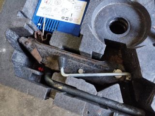 bontott AUDI A3 Pótkerék Szerszámtartó