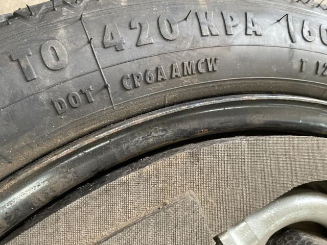 bontott AUDI A3 Pótkerék Szerszámtartó