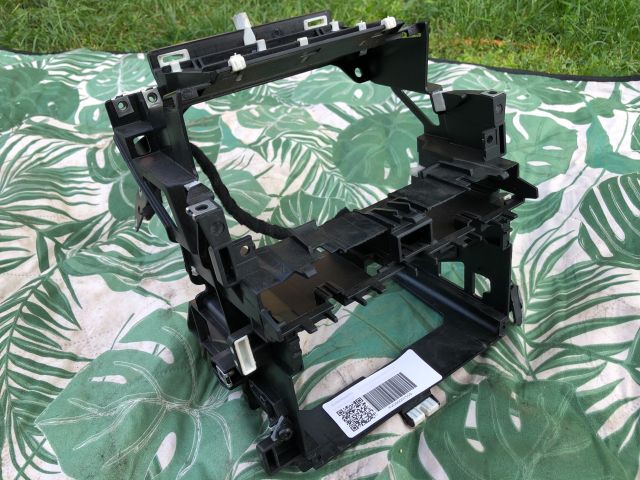 bontott AUDI A3 Rádió / CD Keret