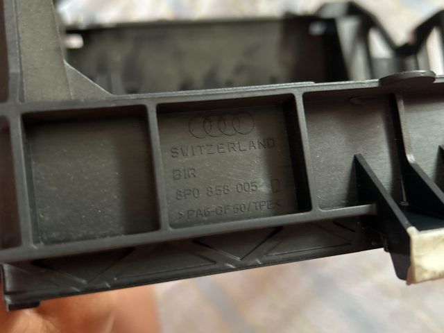 bontott AUDI A3 Rádió / CD Keret