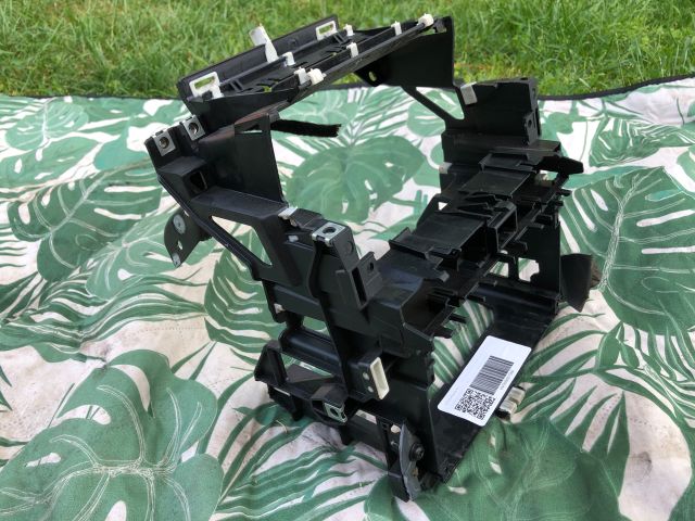 bontott AUDI A3 Rádió / CD Keret